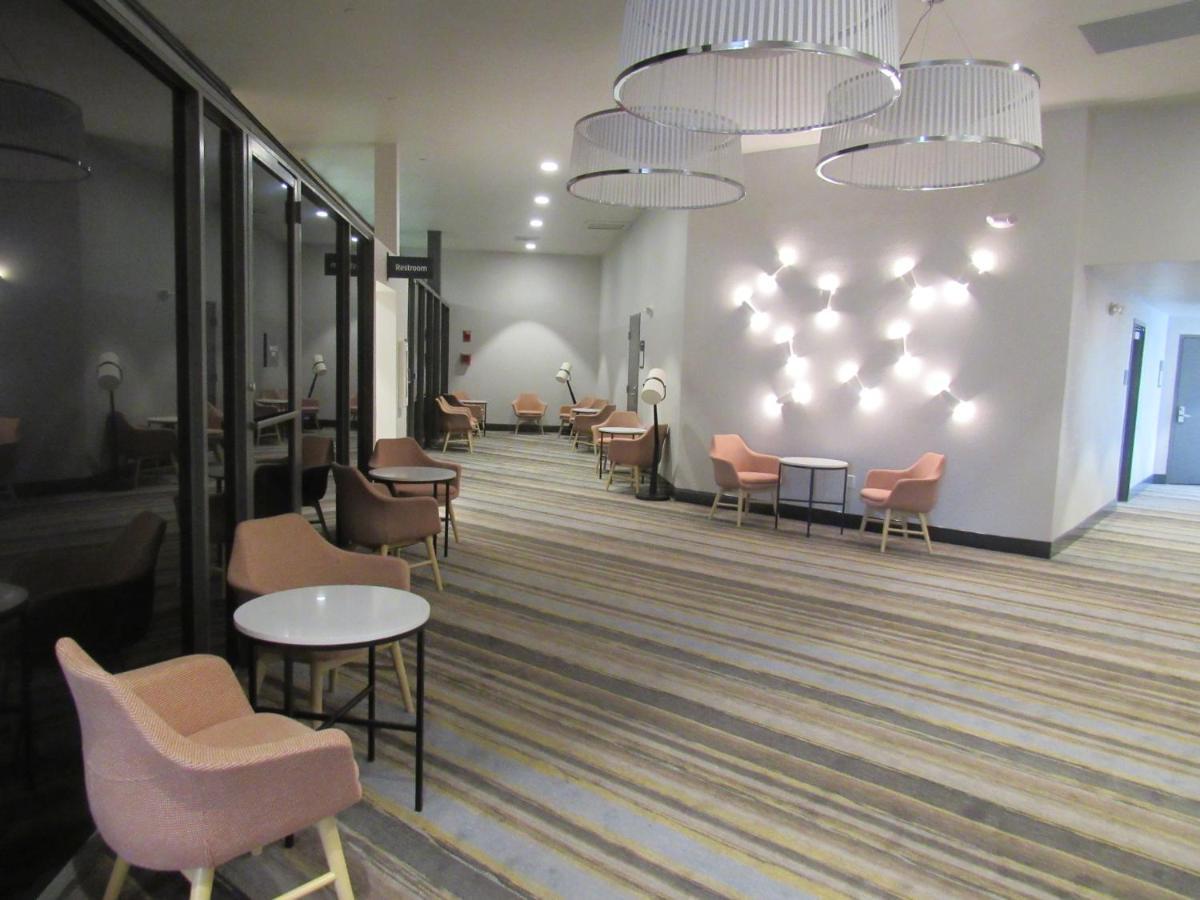 Holiday Inn Orlando International Dr-Icon By Ihg Williamsburg Екстер'єр фото